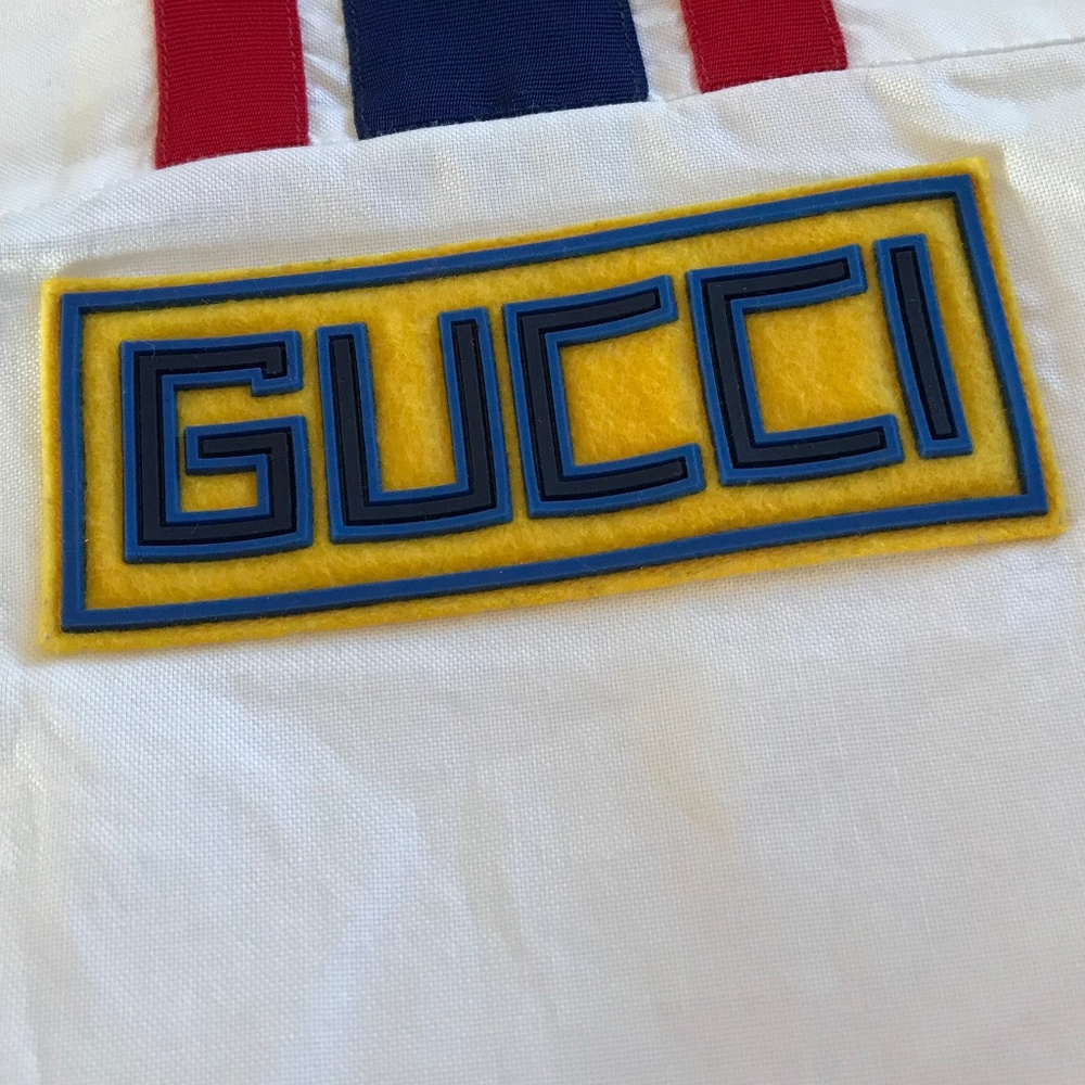 GUCCI WHITE RETRO VIBES LOGO PATCH BOWLING SHIRT - Picture 14 of 15